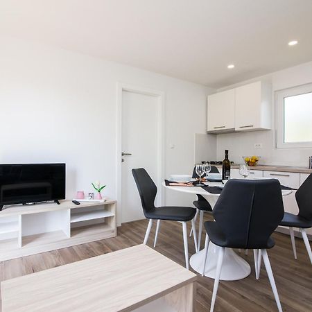 Luxury Mobile Homes Liza Biograd Na Moru Eksteriør billede