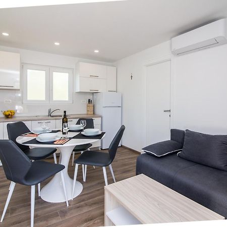Luxury Mobile Homes Liza Biograd Na Moru Eksteriør billede