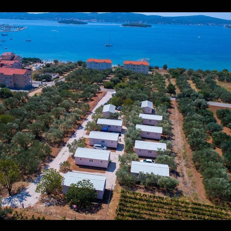 Luxury Mobile Homes Liza Biograd Na Moru Eksteriør billede